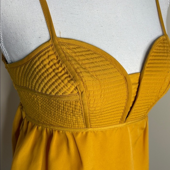 Xhilaration Mustard Babydoll Top. Small - Picture 2 of 11